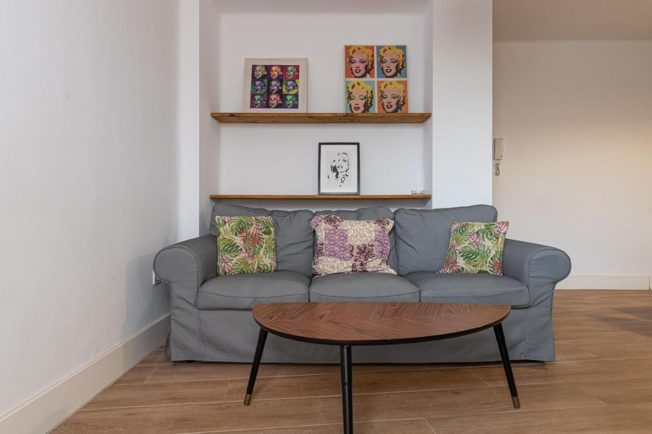 Fun Building Flats By Homeabout Apartament *